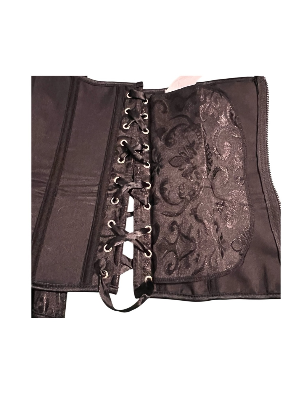 Corset - Picture 3 of 7